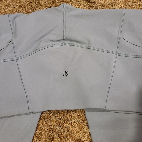 Athleta Salutation Stash Pocket II 7/8 Tight Ice Blue - Picture 6 of 8